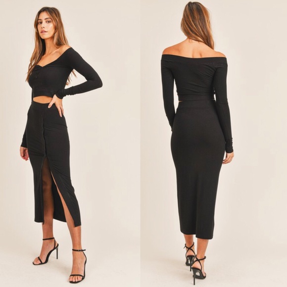 Mable Dresses & Skirts - NWT Long sleeve top and fitted skirt set